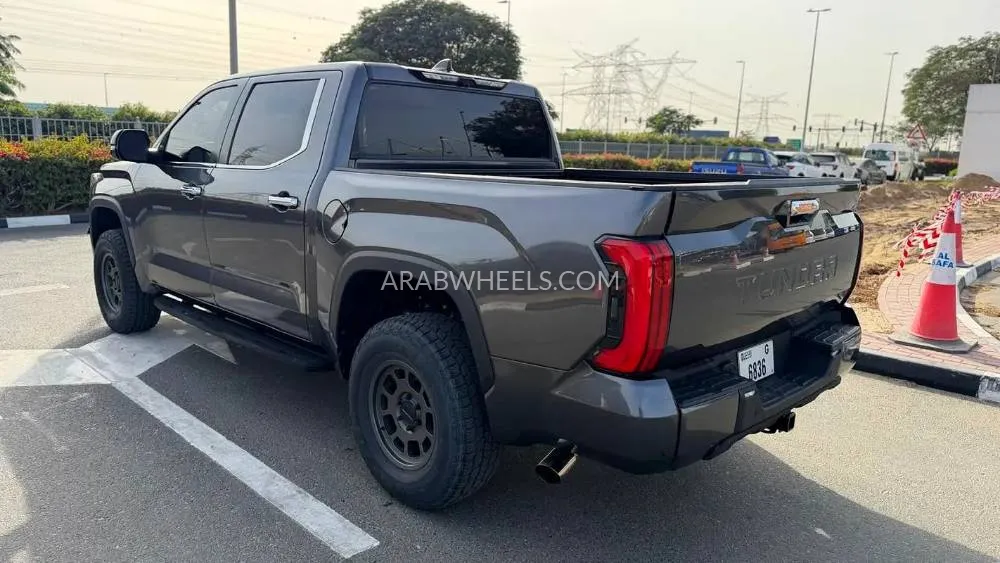 Toyota Tundra 2024 for Sale in Fujairah Image-4