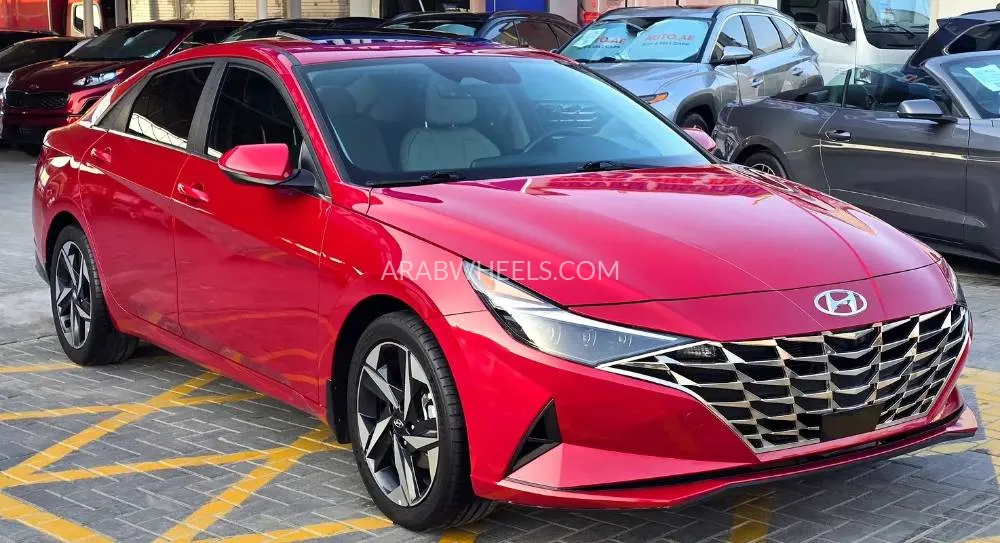 Hyundai Elantra 2023 for Sale in Ajman Image-8
