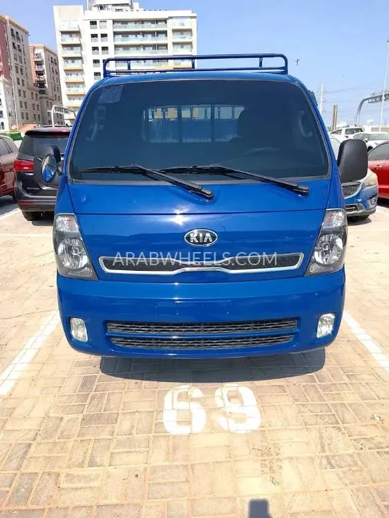 Kia Bongo 2017 for Sale in Sharjah Image-4