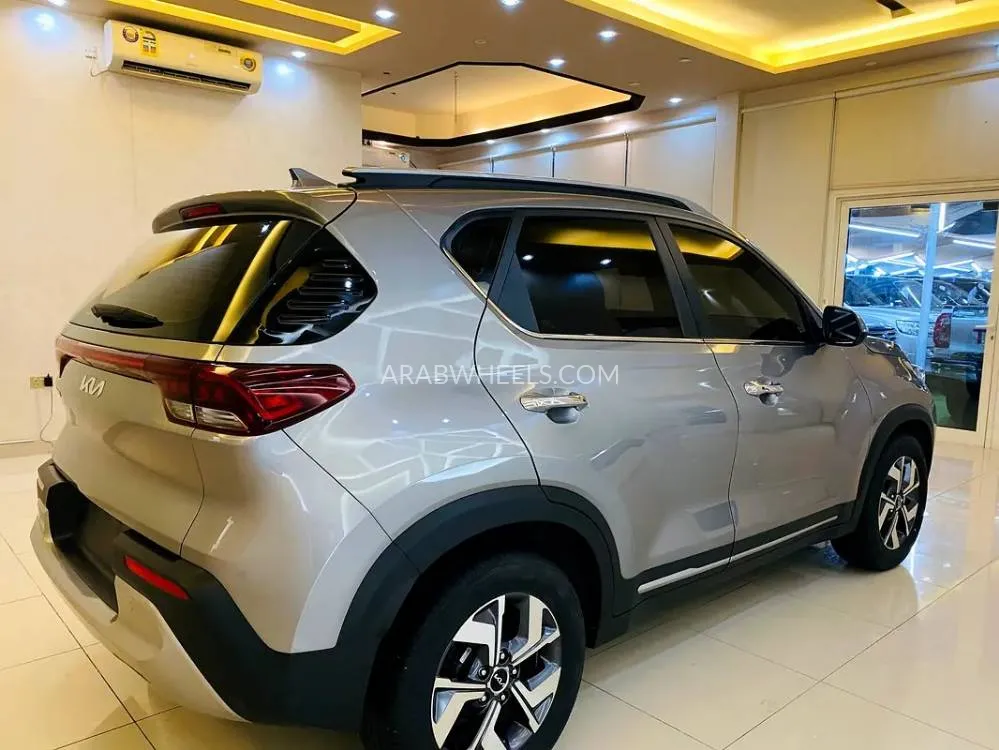 Kia Sonet 2024 for Sale in Sharjah Image-13