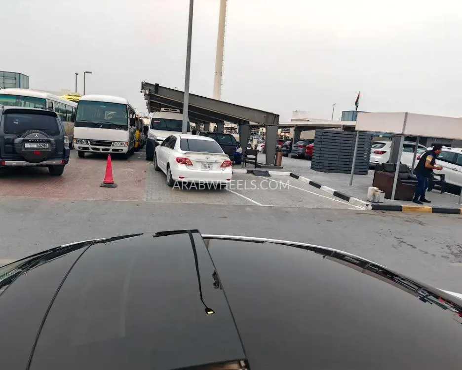 Lexus ES 2015 for Sale in Sharjah Image-18