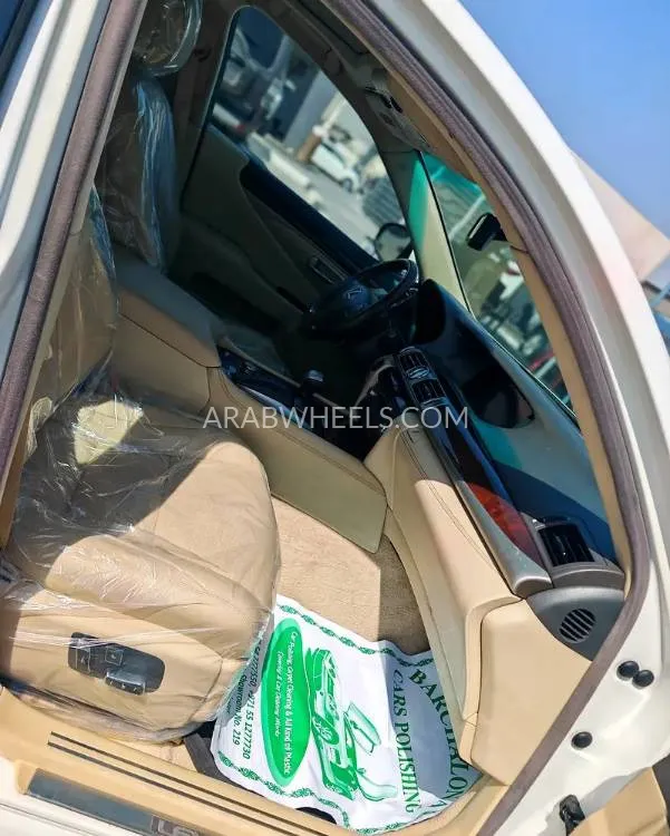 لكزس LS 2014 for Sale in الشارقة Image-6