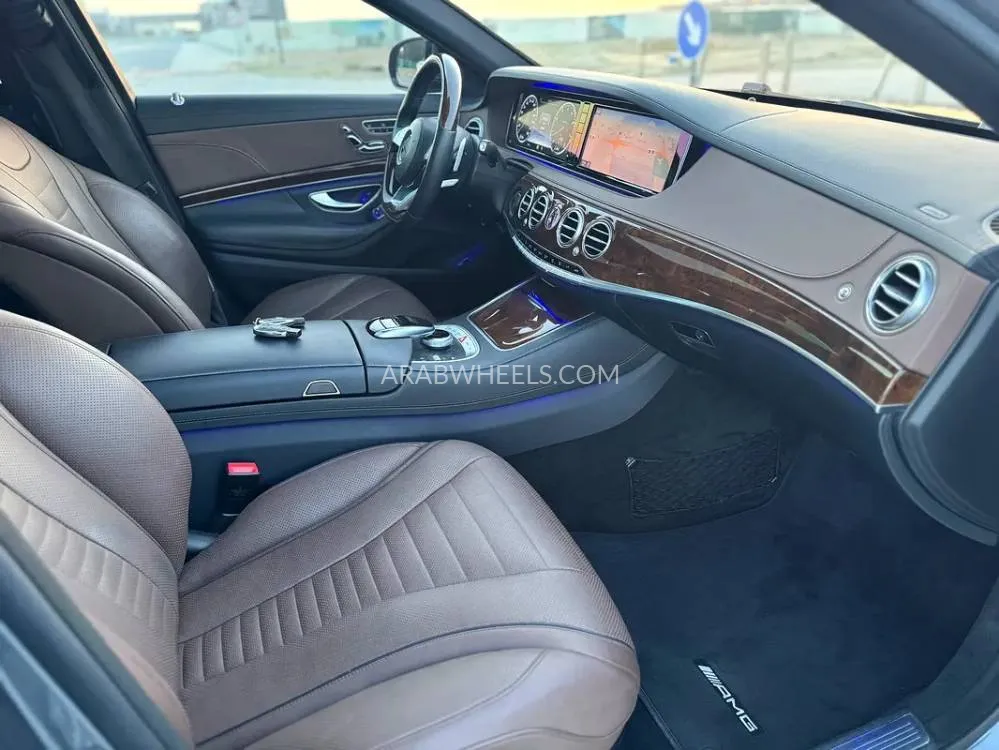 Mercedes Benz CLS Class 2016 for Sale in Sharjah Image-15