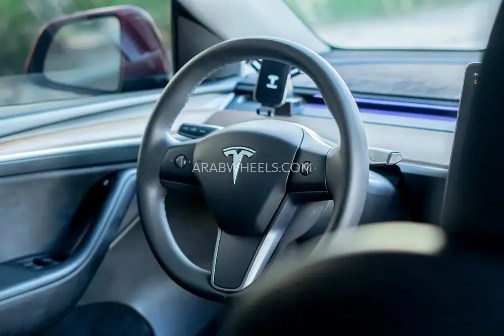 Tesla Model Y 2023 for Sale in Dubai Image-13