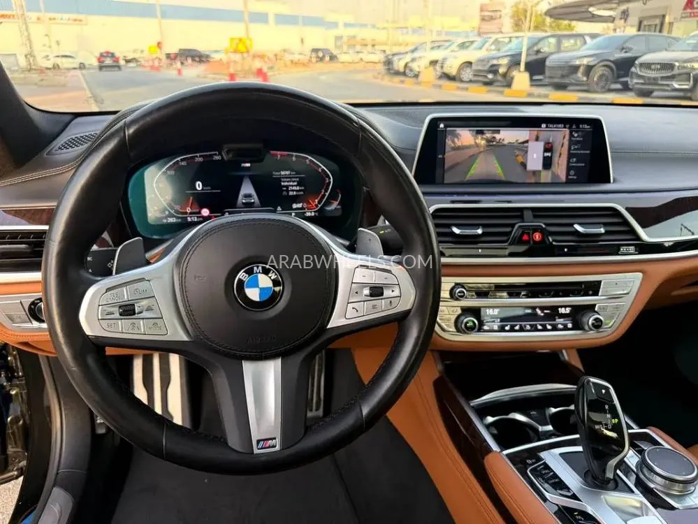 بي إم دبليو الفئة السابعة 2022 for Sale in دبي Image-11