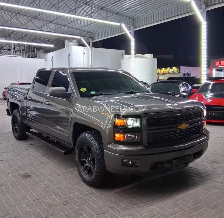 Chevrolet Silverado 2015 for Sale in Ajman Image-10