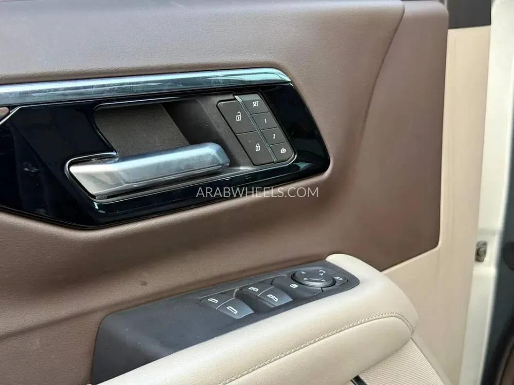 Chevrolet Tahoe 2025 for Sale in Dubai Image-8
