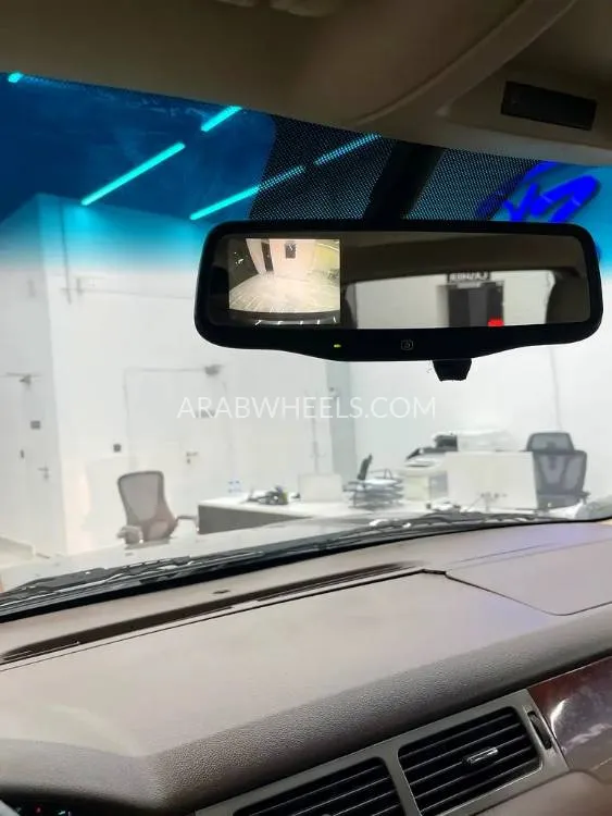 Chevrolet Tahoe 2013 for Sale in Abu Dhabi Image-4