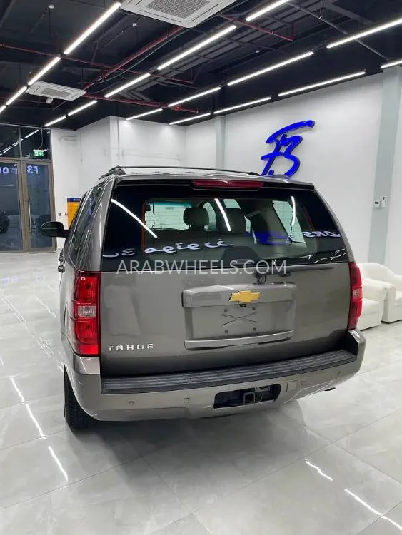 Chevrolet Tahoe 2013 for Sale in Abu Dhabi Image-8