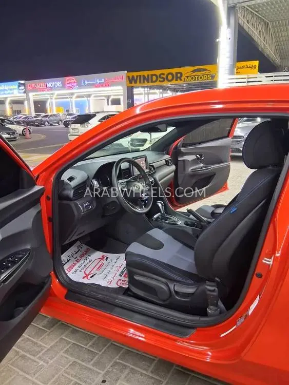 Hyundai Veloster 2021 for Sale in Ajman Image-4