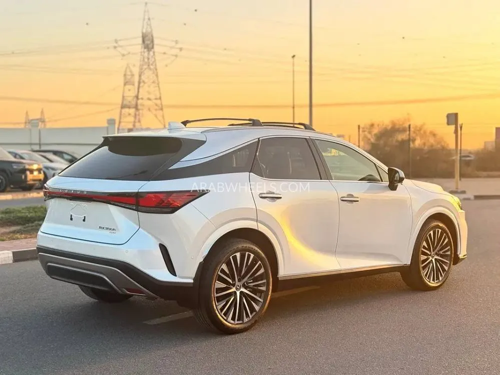 Lexus RX 2024 for Sale in Dubai Image-5
