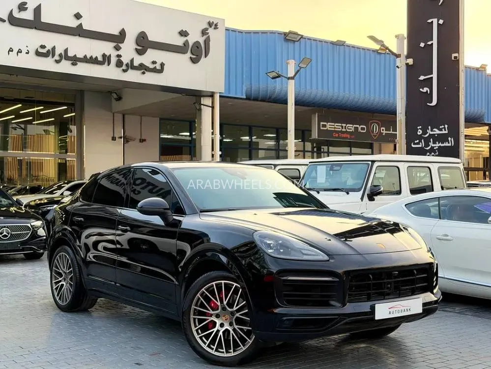 Porsche Cayenne 2023 for Sale in Dubai Image-3