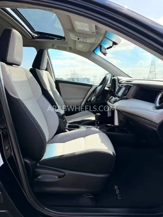 Toyota Rav4 2016 for Sale in Dubai Image-17