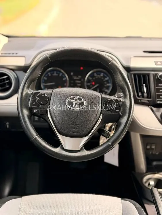 Toyota Rav4 2016 for Sale in Dubai Image-19