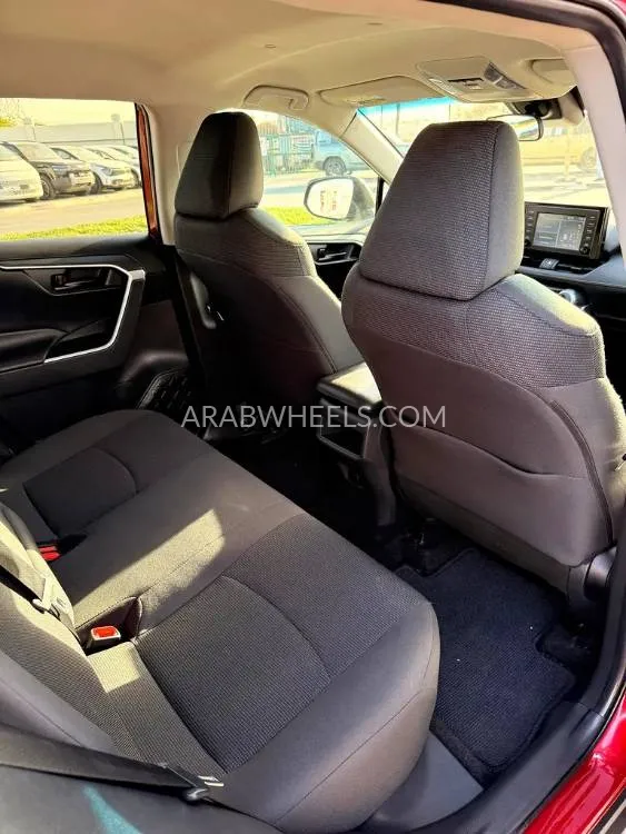 Toyota Rav4 2019 for Sale in Dubai Image-15