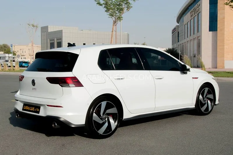Volkswagen Golf GTI 2021 for Sale in Dubai Image-5