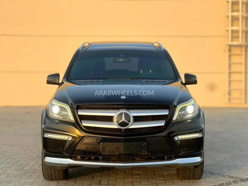 Mercedes Benz GL Class 2015 for Sale in Sharjah Image-9