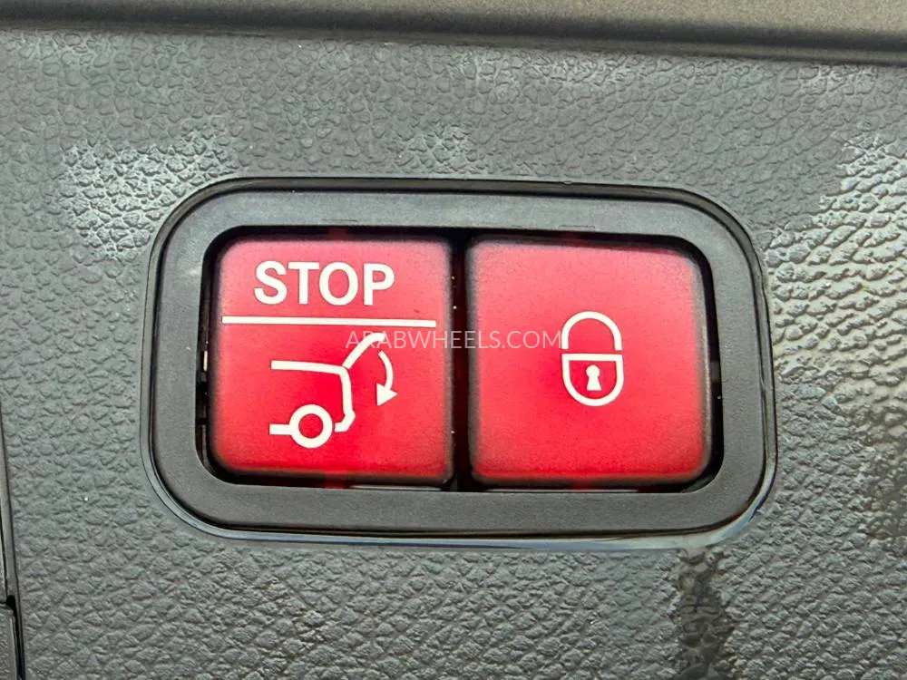 Mercedes Benz GLC Class 2020 for Sale in Sharjah Image-23