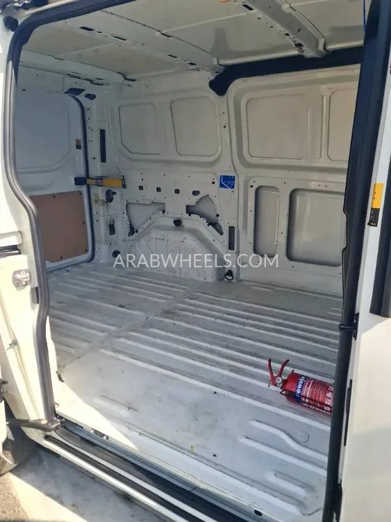 Ford Transit 2021 for Sale in Dubai Image-4