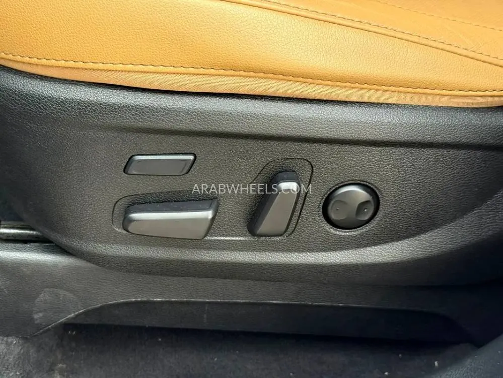 Kia Telluride 2020 for Sale in Sharjah Image-14