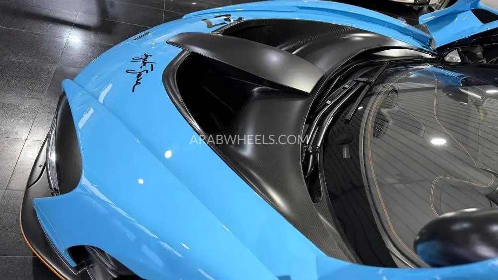 McLaren Senna 2019 for Sale in Dubai Image-2