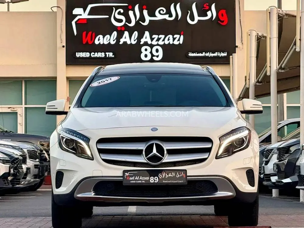 Mercedes Benz GLA 2017 for Sale in Sharjah Image-8