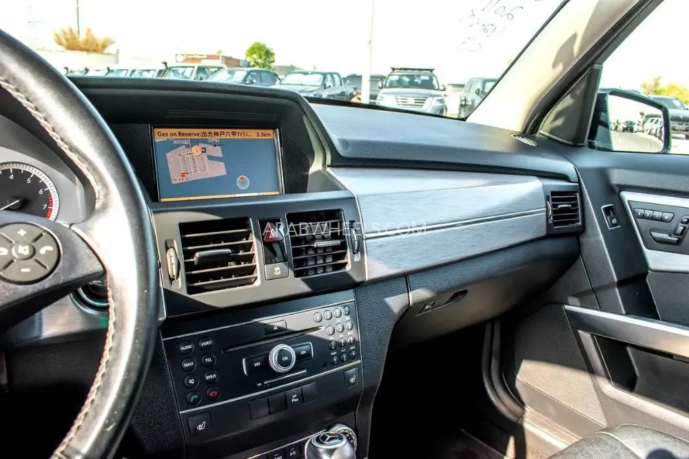 Mercedes Benz GLK Class 2011 for Sale in Dubai Image-8