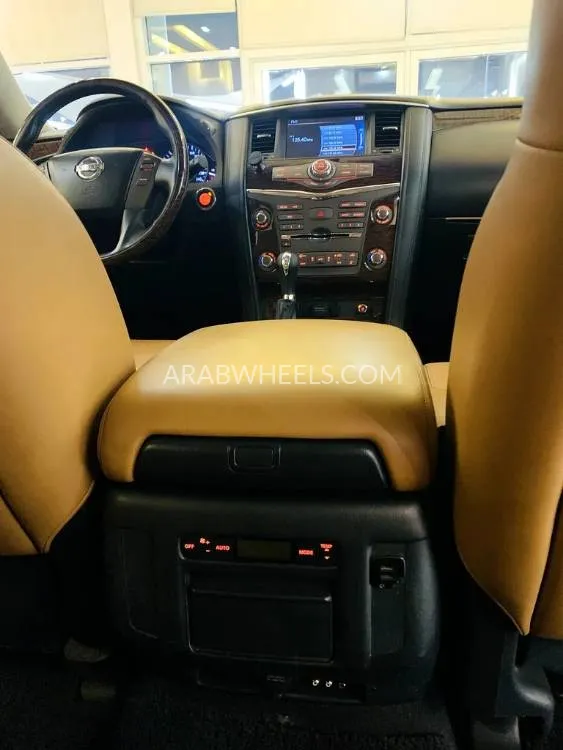 نيسان باترول 2016 for Sale in الشارقة Image-2