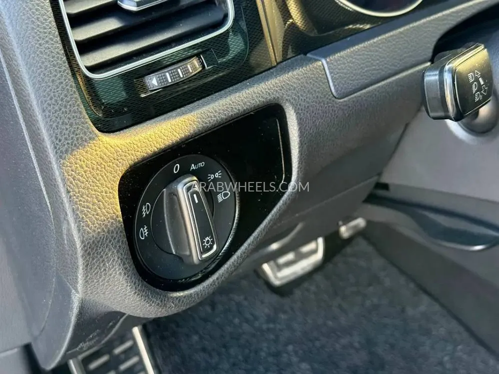  فولكس واجن جولف 2016 for Sale in الشارقة Image-10