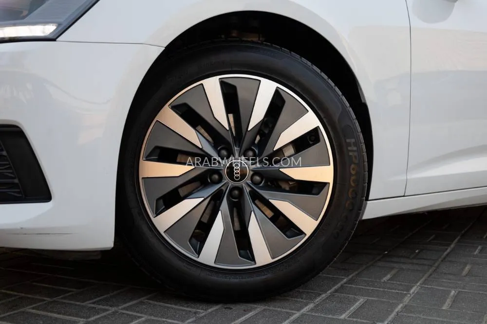 Audi A6 2022 for Sale in Dubai Image-9