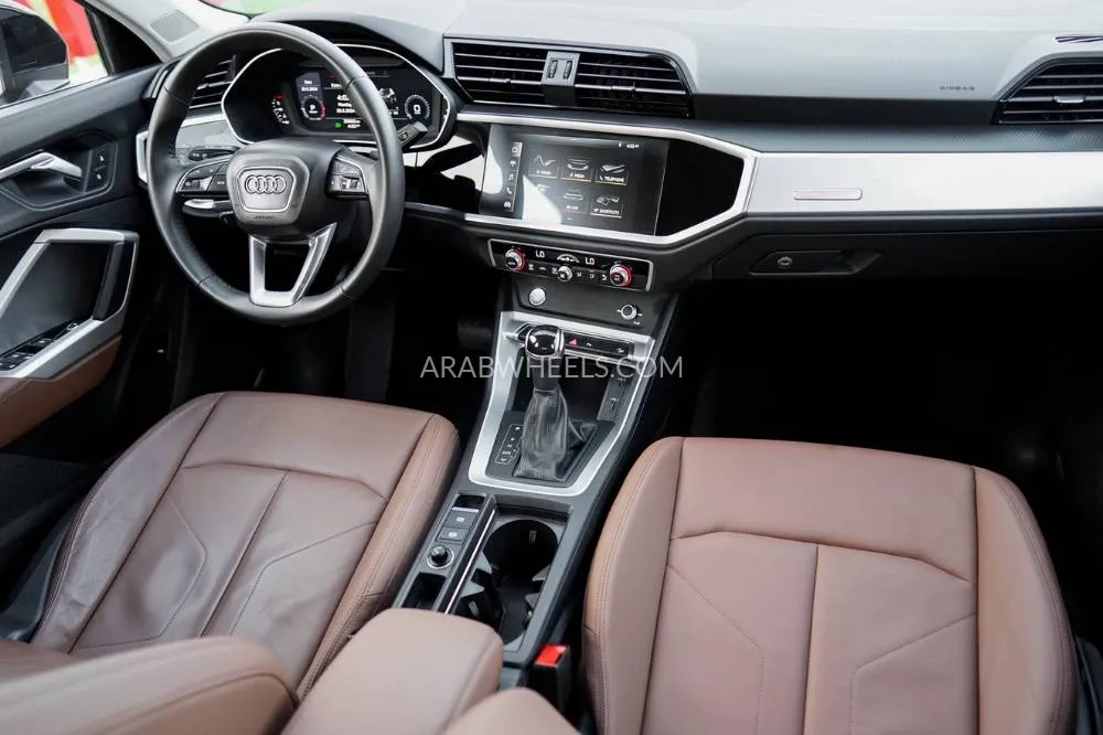 Audi Q3 2020 for Sale in Dubai Image-26