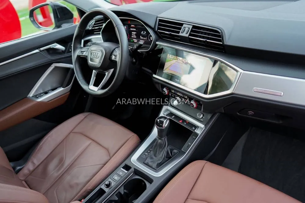 Audi Q3 2020 for Sale in Dubai Image-27
