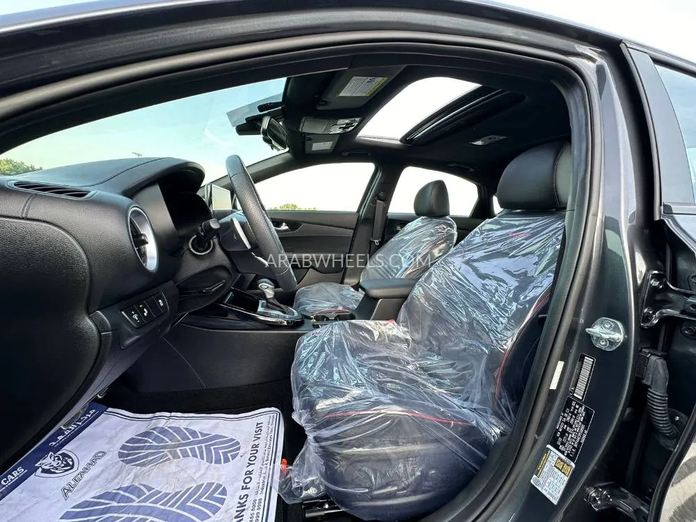 Kia Forte 2023 for Sale in Sharjah Image-20