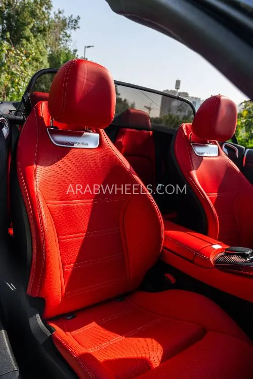 Mercedes Benz SL Class 2022 for Sale in Dubai Image-29