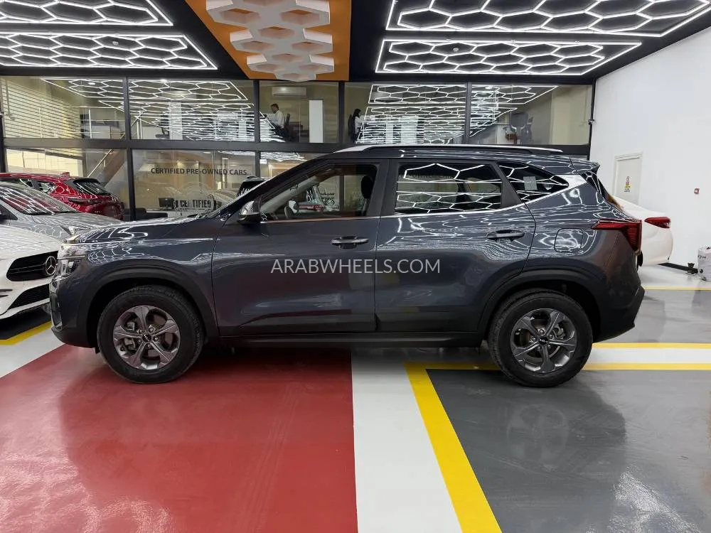 Kia Seltos 2024 for Sale in Dubai Image-8