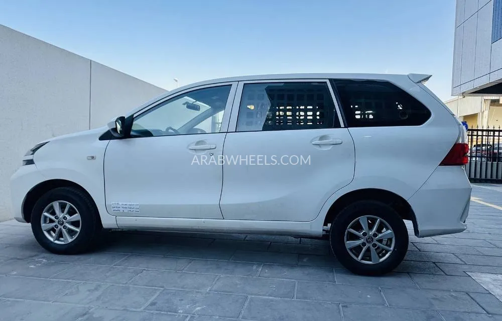 Toyota Avanza 2020 for Sale in Dubai Image-4