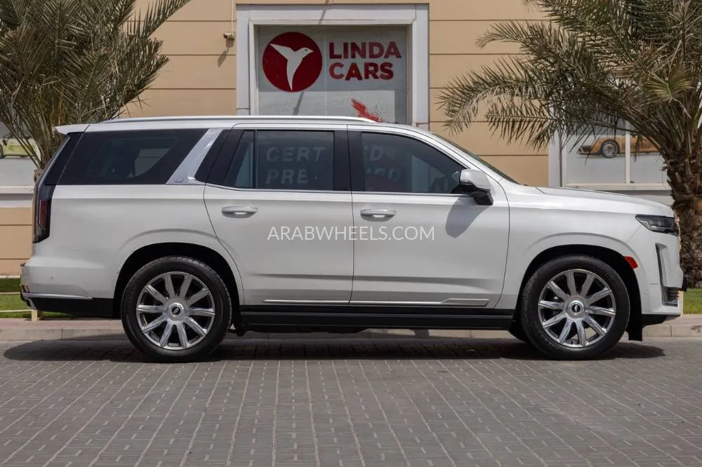 كاديلاك إسكاليد 2021 for Sale in دبي Image-10