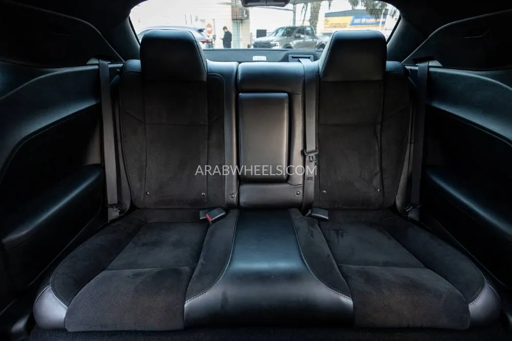 Dodge Challenger 2023 for Sale in Dubai Image-25