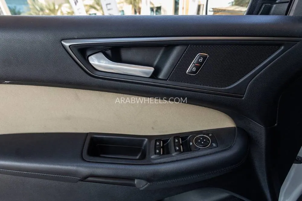 Ford Edge 2019 for Sale in Dubai Image-12
