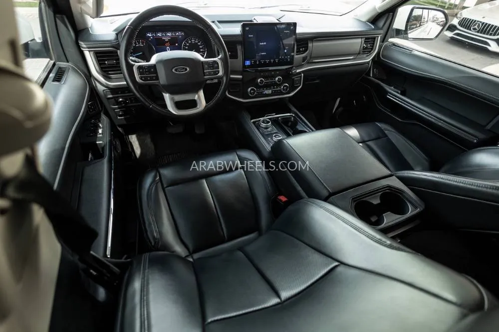 Ford Expedition 2022 for Sale in Dubai Image-12