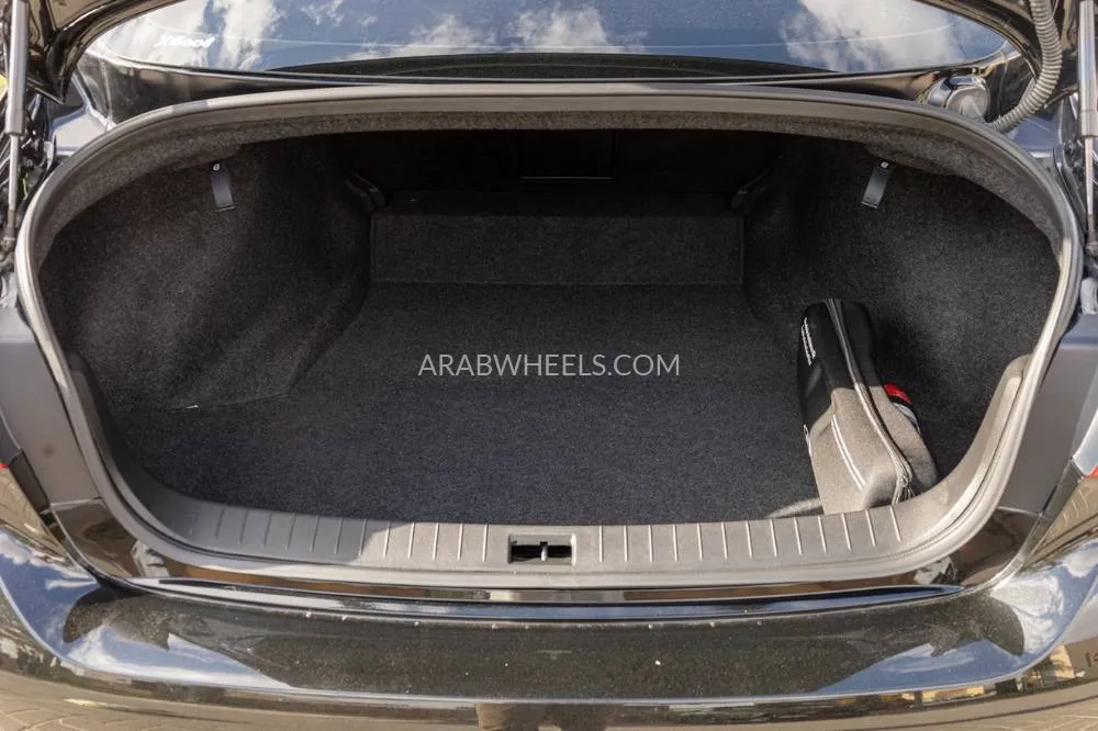 Infiniti Q50 2024 for Sale in Dubai Image-24