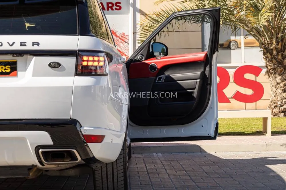 Land Rover Range Rover Sport 2022 for Sale in Dubai Image-7