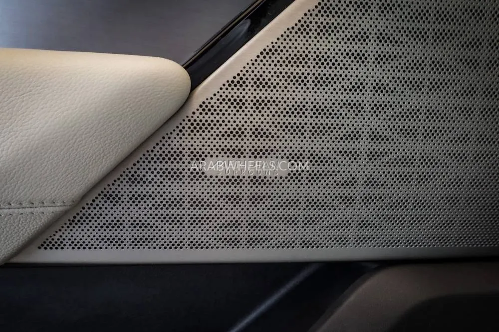 لاند روفر رينج روفر فيلار 2018 for Sale in دبي Image-16