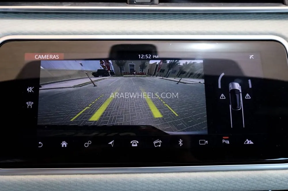 لاند روفر رينج روفر فيلار 2018 for Sale in دبي Image-25