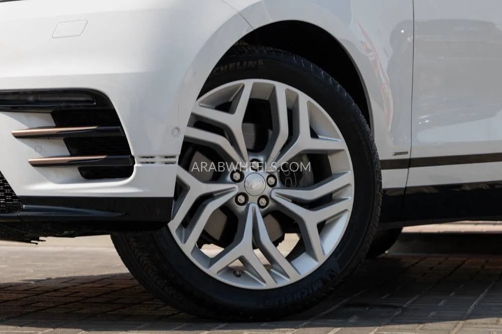 لاند روفر رينج روفر فيلار 2019 for Sale in دبي Image-9