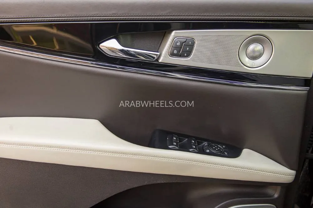 لينكون نوتيلوس 2022 for Sale in دبي Image-12