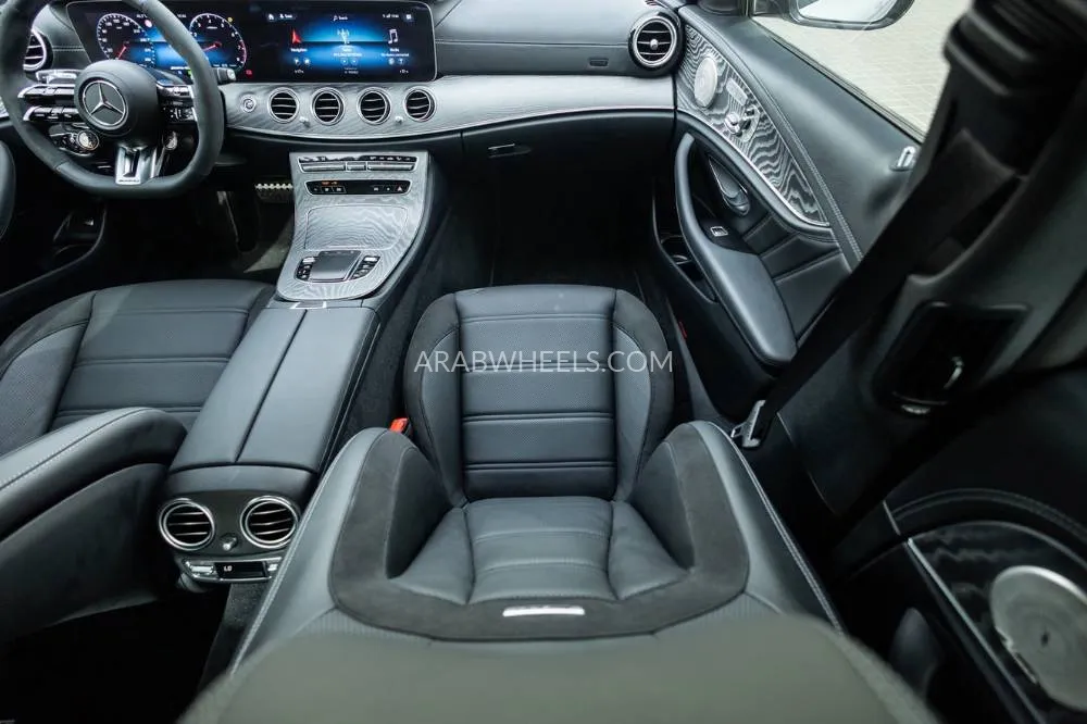 Mercedes Benz E Class 2023 for Sale in Dubai Image-17