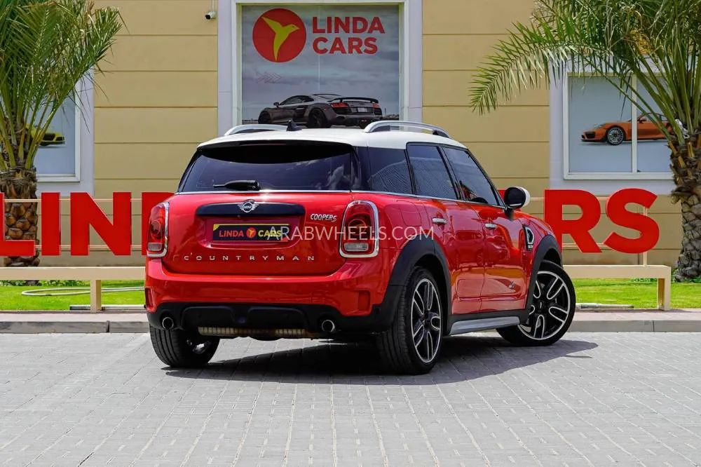Mini Countryman 2018 for Sale in Dubai Image-10