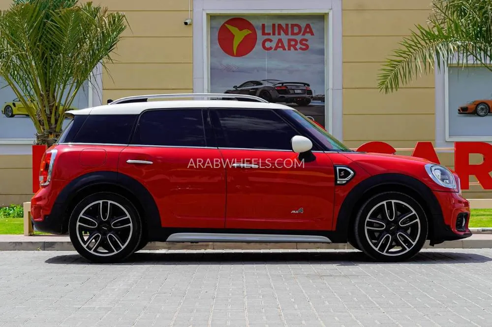 Mini Countryman 2018 for Sale in Dubai Image-11