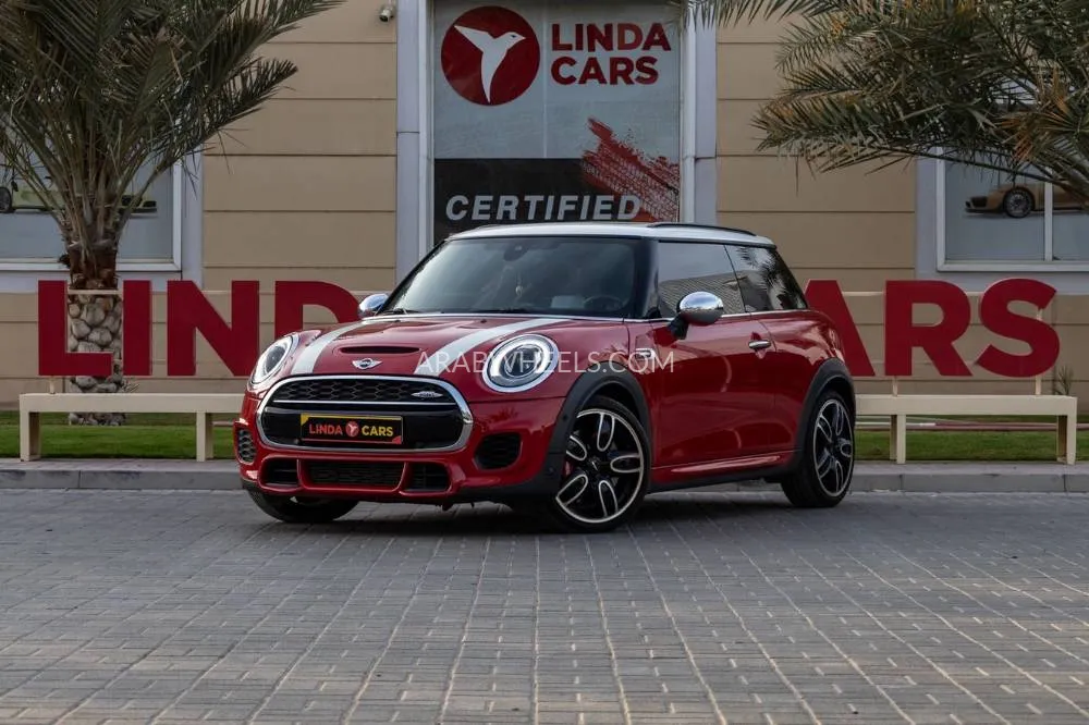 Mini Hatch 2018 for Sale in Dubai Image-2